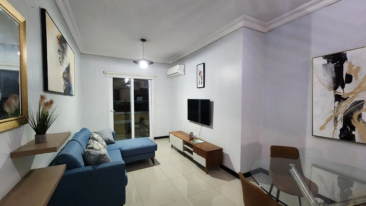 Luxury 2-Bedroom Suite Adjacent Ac Marriott Hotel New Kingston 0*,  Jamajka