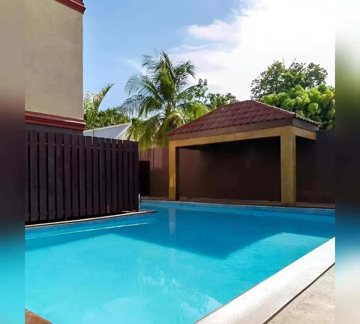 Luxury 2-Bedroom Suite Adjacent Ac Marriott Hotel New Kingston Apartment